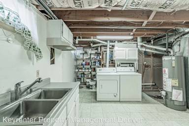 Main picture of 1010 S Garrison St