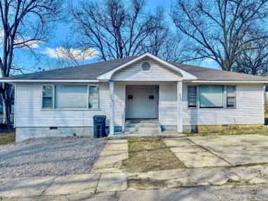 Main picture of 312 Arlington Ct