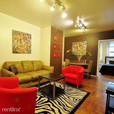Main picture of 4 E 12th St