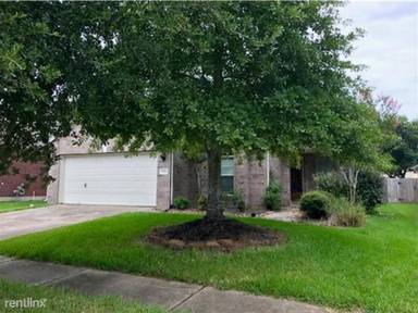 Main picture of 30026 Luna Lakes Dr