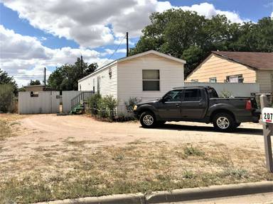 Main picture of 207 NW 9th St