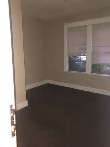 Main picture of 1478 S Willett St