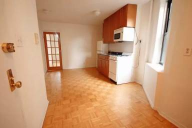 Main picture of 23 Jones St