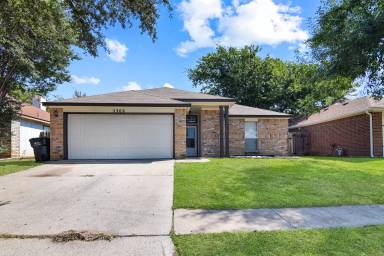 Main picture of 5306 Trailview Dr
