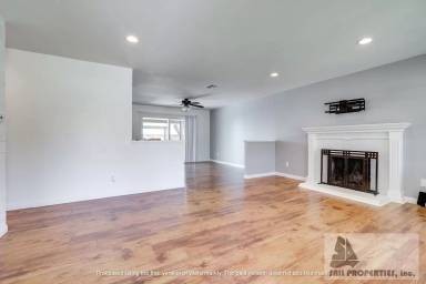 Main picture of 15011 Sussex Cir