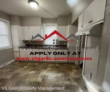 Main picture of 1125 Moss St