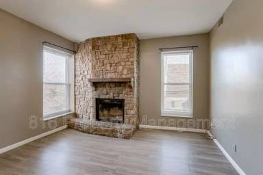 Main picture of 301 Benton Blvd