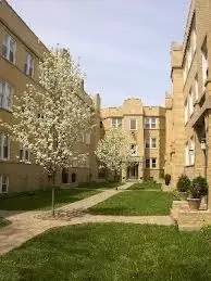 Main picture of 1338 W Estes Ave