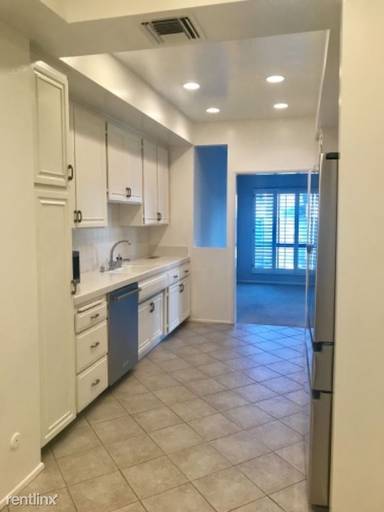 Main picture of 1167 Roxbury Dr