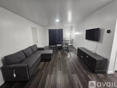Main picture of 301 Kennedy Dr