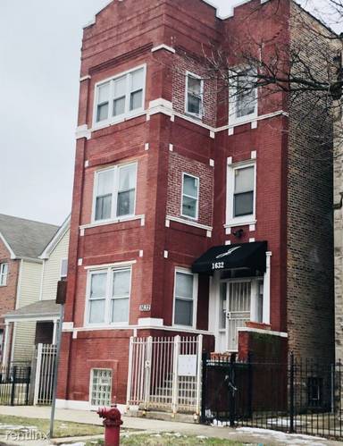 Main picture of 1632 S Hamlin Ave