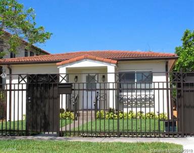 Main picture of 2640 SW 32nd Ct