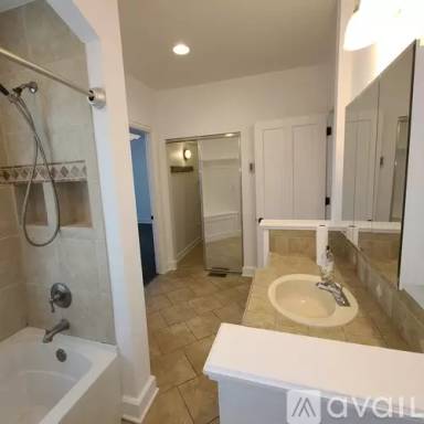 Main picture of 309 Lake St