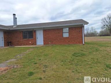 Main picture of 625 Charlie Bolton Rd