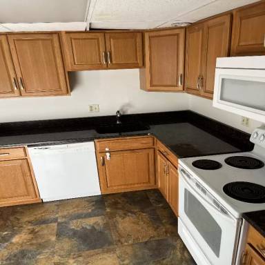 Main picture of 2000 Country Club Apts