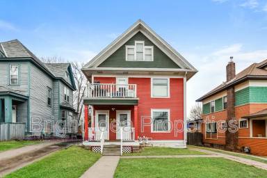 Main picture of 801 4th St E