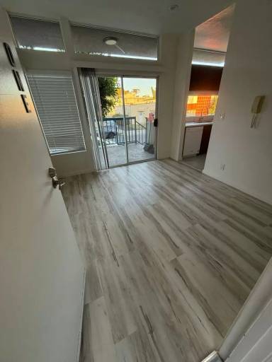 Main picture of 2481 Corinth Ave
