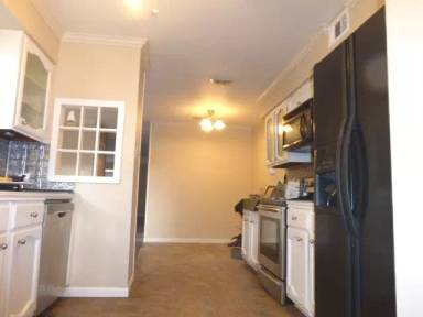 Main picture of 7847 Green Lawn Dr