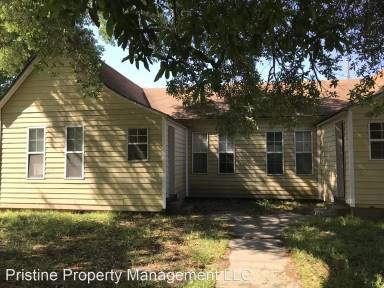 Main picture of 213 W Glade Ave
