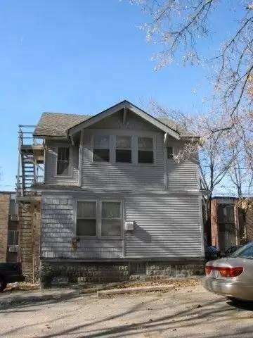 Main picture of 334 E Madison St