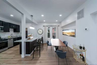 Main picture of 5117 Queensberry Ave