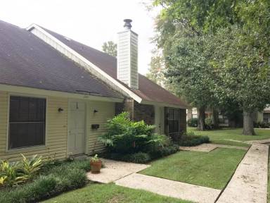 Main picture of 2261 Stonehenge Ave