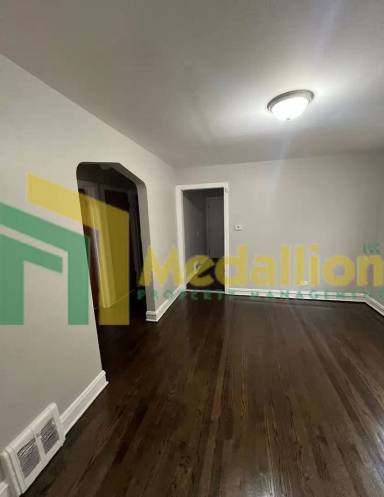 Main picture of 7605 S Campbell Ave