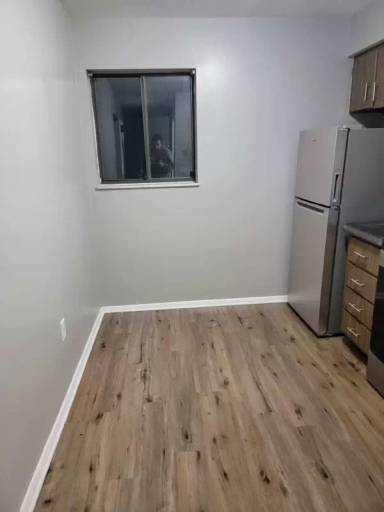 Main picture of 1216 E Dorothy Ln