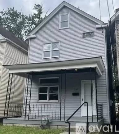 Main picture of 2717 Glen Mawr St