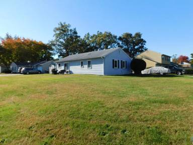 Main picture of 3372 Normandy Dr