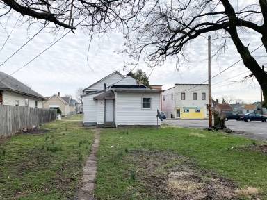 Main picture of 445 S Carlisle St