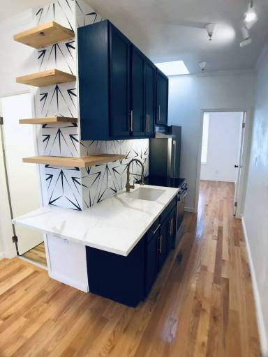 Main picture of 426 Broadway