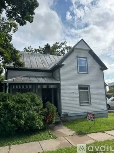 Main picture of 711 Church St