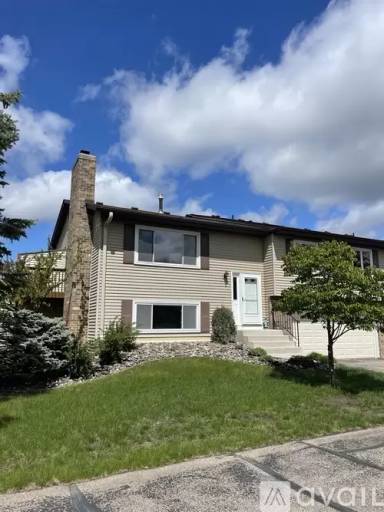Main picture of 10336 Balsam Ln