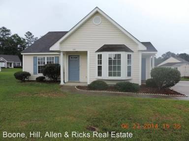 Main picture of 705 Daffodil Way