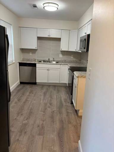 Main picture of 812 Bellows Ave