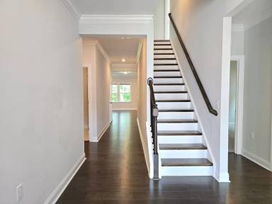 Main picture of 202 Trailing Bluff Way