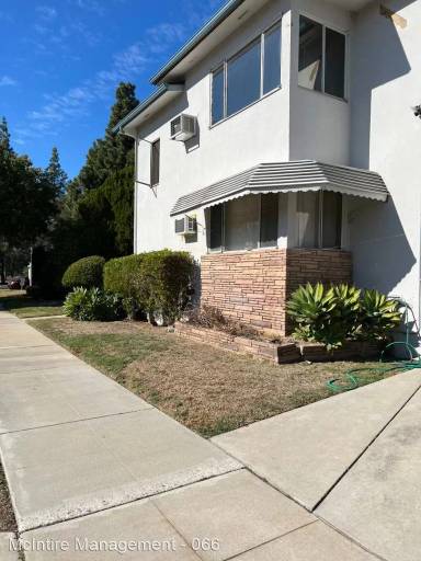 Main picture of 520 S Santa Anita Ave