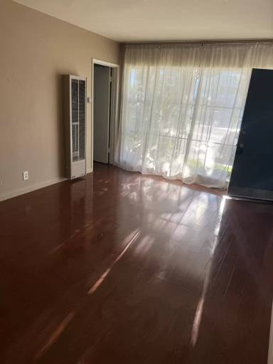 Main picture of 285 N Garfield Ave