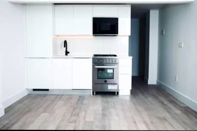 Main picture of 2218 Ocean Ave