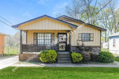 Main picture of 3209 Cedar Ave SW