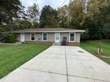 Main picture of 6106 Scotch Blue St