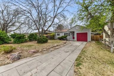 Main picture of 1325 Lansing St