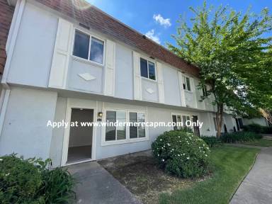 Main picture of 6319 Seyferth Way