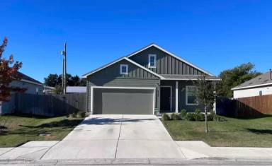 Main picture of 420 Gabriels Bluff Dr