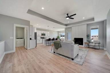 Main picture of 8626 Highview Cir