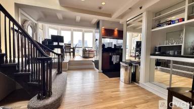 Main picture of 113 Beacon St