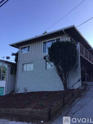 Main picture of 830 Gordon Ave