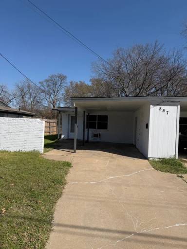 Main picture of 857 Broadway Ave