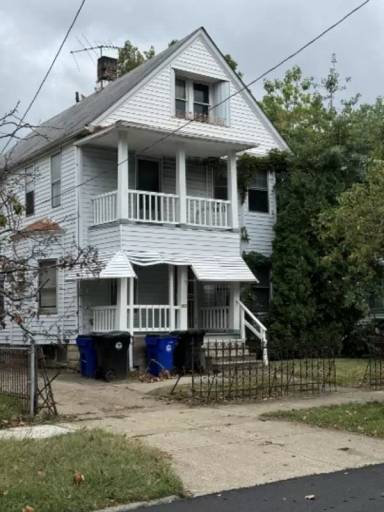 Main picture of 627 E 126th St